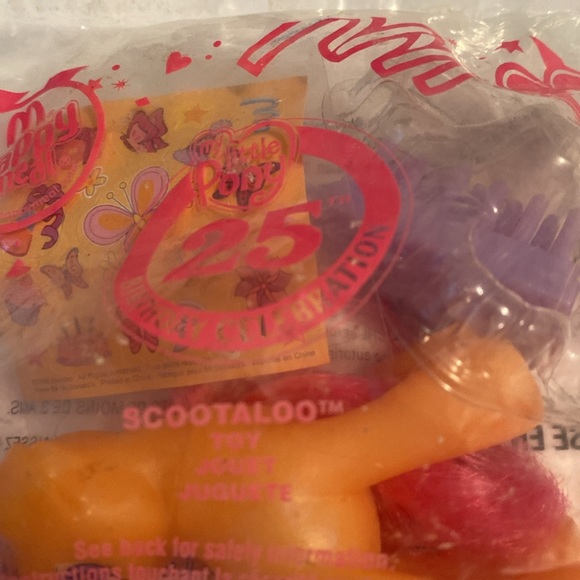 Set of Two My Little Pony Happy Meal Toys - Picture 6 of 9